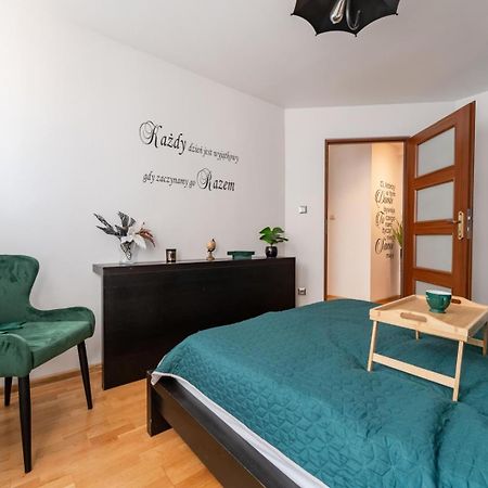 Apartament Ratuszlove - 2 Osobne Sypialnie, Z Widokiem Na Ratusz - By Spaceapart เยเลเนียกูรา ภายนอก รูปภาพ