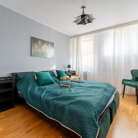Apartament Ratuszlove - 2 Osobne Sypialnie, Z Widokiem Na Ratusz - By Spaceapart เยเลเนียกูรา ภายนอก รูปภาพ