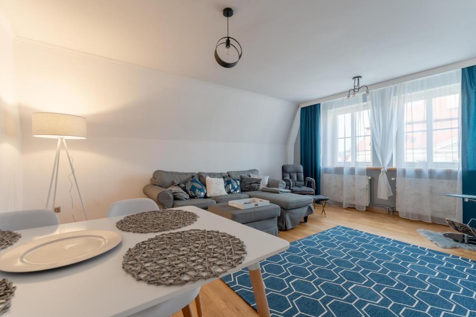 Apartament Ratuszlove - 2 Osobne Sypialnie, Z Widokiem Na Ratusz - By Spaceapart เยเลเนียกูรา ภายนอก รูปภาพ